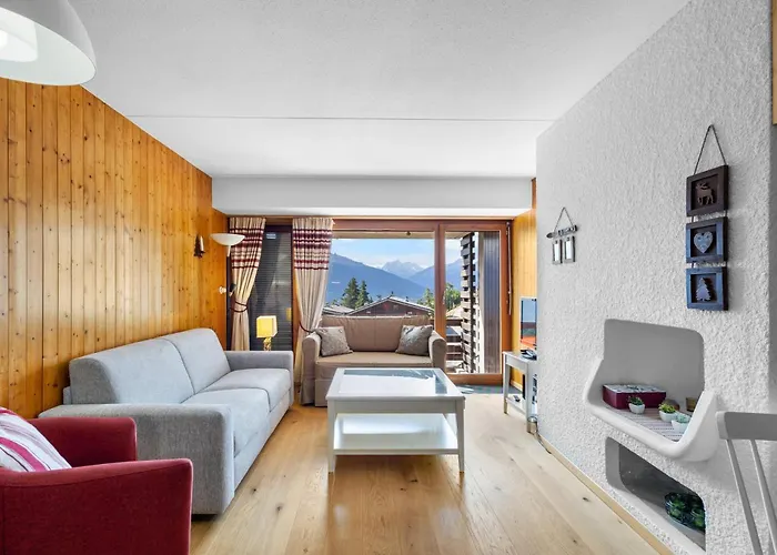 Emeraudes 611 Pres De La Telecabine A *